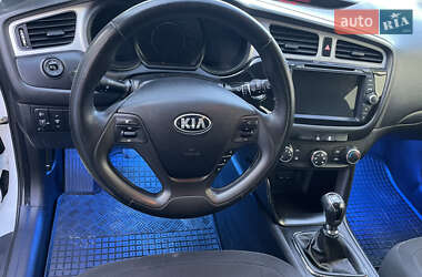 Хэтчбек Kia Ceed 2014 в Виноградове