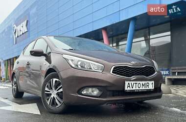 Хэтчбек Kia Ceed 2013 в Киеве