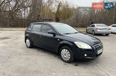 Хэтчбек Kia Ceed 2008 в Днепре