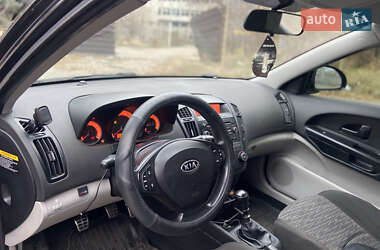 Хэтчбек Kia Ceed 2008 в Днепре