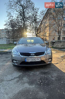 Хетчбек Kia Ceed 2009 в Одесі