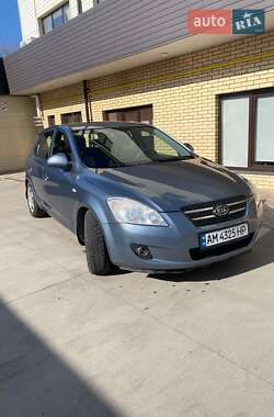 Хэтчбек Kia Ceed 2009 в Бердичеве