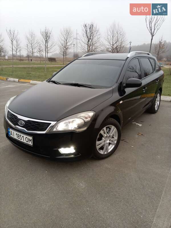 Универсал Kia Ceed 2009 в Ирпене