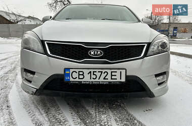 Хэтчбек Kia Ceed 2010 в Чернигове