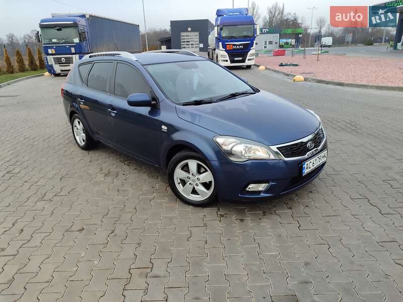 Универсал Kia Ceed 2011 в Луцке