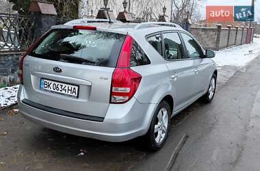 Универсал Kia Ceed 2012 в Ровно