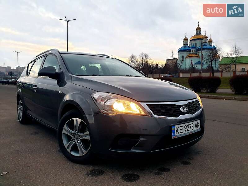 Универсал Kia Ceed 2009 в 