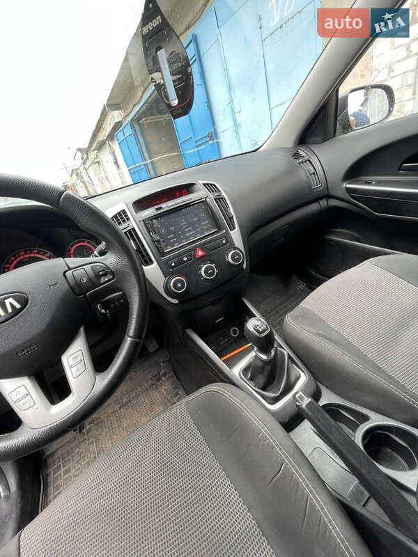 Универсал Kia Ceed 2011 в Харькове фото 9 Универсал Kia Ceed 2011 в Харькове