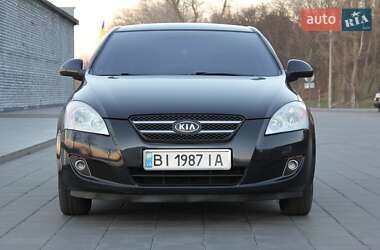 Хэтчбек Kia Ceed 2008 в Кременчуге