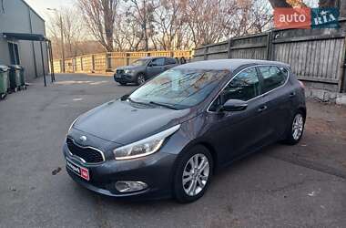 Хетчбек Kia Ceed 2013 в Києві