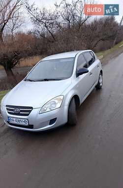 Хетчбек Kia Ceed 2006 в Олександрії