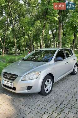 Хетчбек Kia Ceed 2006 в Олександрії