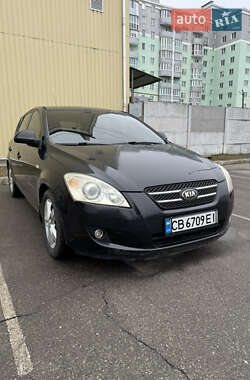 Хэтчбек Kia Ceed 2007 в Чернигове