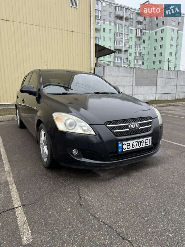 Хетчбек Kia Ceed 2007 в Чернігові