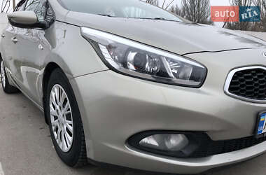 Универсал Kia Ceed 2013 в Днепре