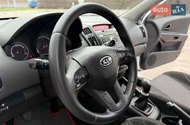 Хэтчбек Kia Ceed 2010 в Днепре