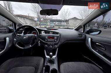 Хетчбек Kia Ceed 2014 в Дніпрі