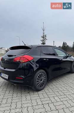 Хетчбек Kia Ceed 2013 в Львові