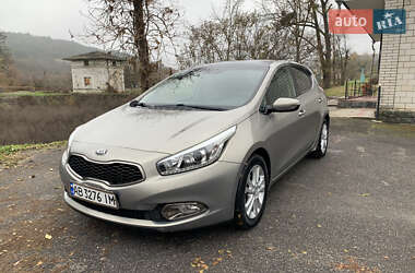 Хэтчбек Kia Ceed 2012 в Могилев-Подольске