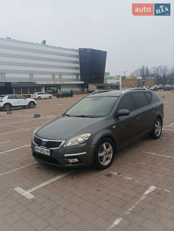 Универсал Kia Ceed 2011 в Житомире