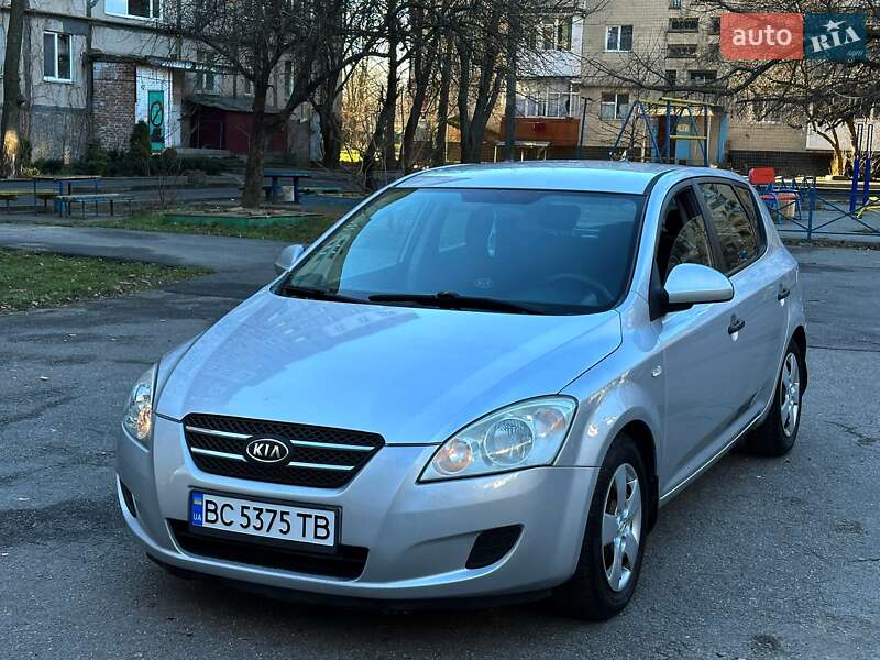 Хэтчбек Kia Ceed 2008 в Виннице