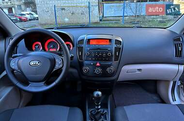 Хэтчбек Kia Ceed 2008 в Виннице