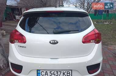 Хэтчбек Kia Ceed 2016 в 