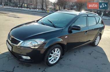 Універсал Kia Ceed 2010 в Житомирі