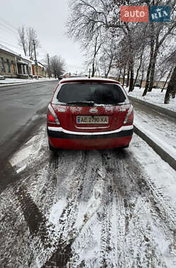 Хэтчбек Kia Ceed 2006 в Синельниково