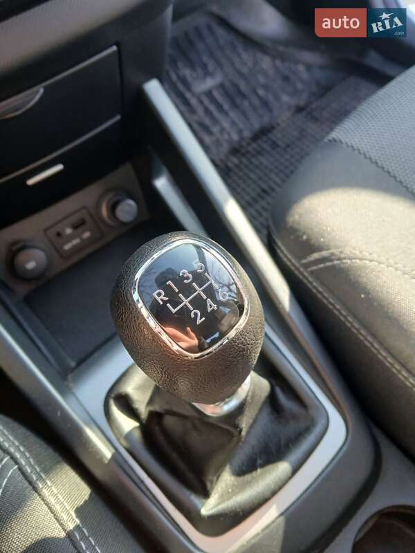 Хэтчбек Kia Ceed 2012 в Полтаве