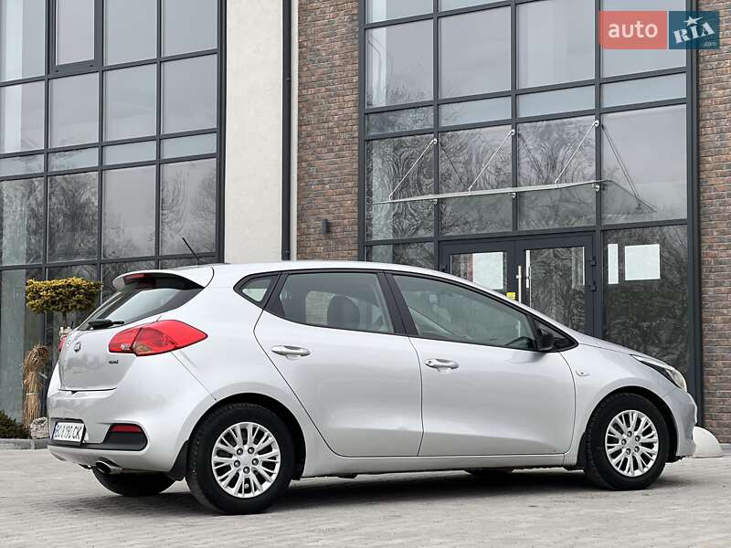 Хэтчбек Kia Ceed 2012 в Тернополе