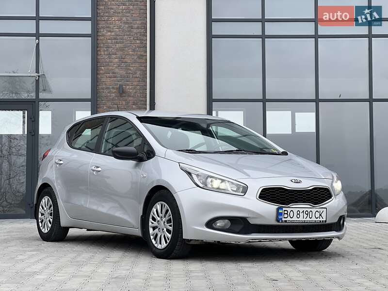 Хэтчбек Kia Ceed 2012 в Тернополе
