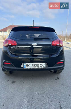 Хэтчбек Kia Ceed 2013 в Радехове