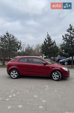 Хетчбек Kia Ceed 2008 в 