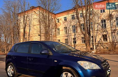 Хэтчбек Kia Ceed 2008 в Харькове