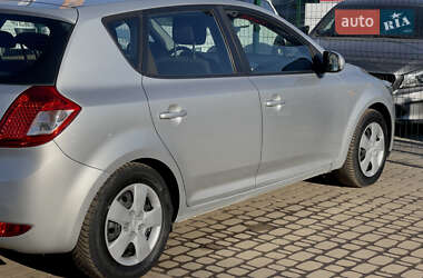 Хэтчбек Kia Ceed 2009 в Бердичеве