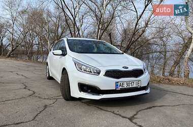 Хетчбек Kia Ceed 2017 в Дніпрі