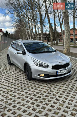 Хэтчбек Kia Ceed 2012 в Мукачево