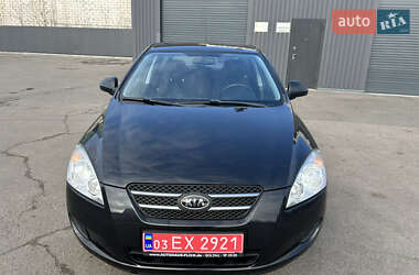 Хэтчбек Kia Ceed 2008 в Днепре