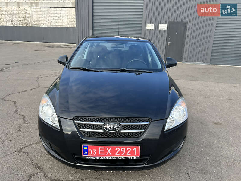 Хэтчбек Kia Ceed 2008 в Днепре