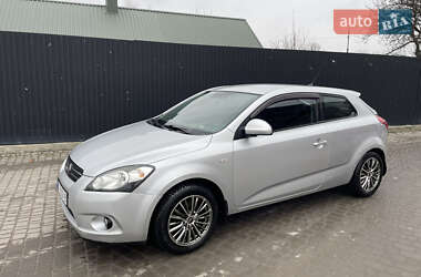 Хэтчбек Kia Ceed 2009 в Рава-Русской