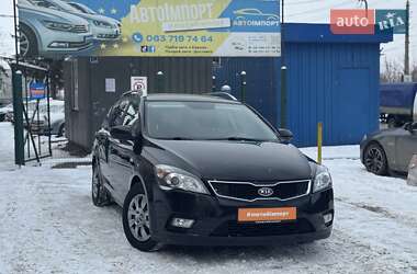 Універсал Kia Ceed 2012 в Сумах