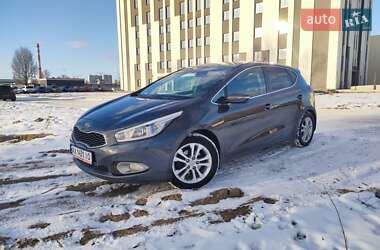 Хэтчбек Kia Ceed 2013 в Киеве