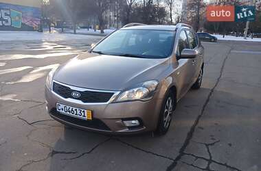 Универсал Kia Ceed 2012 в Харькове