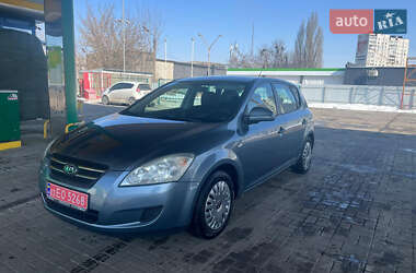 Хетчбек Kia Ceed 2007 в Харкові