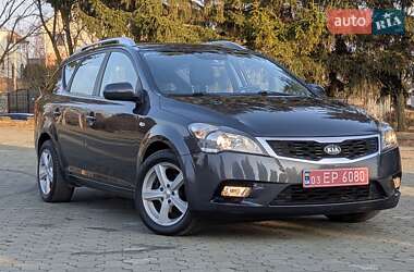 Универсал Kia Ceed 2010 в Дубно