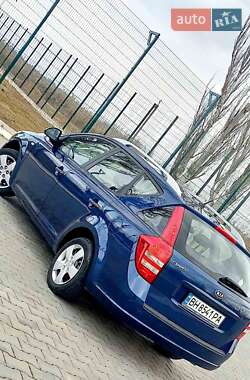 Универсал Kia Ceed 2009 в Измаиле