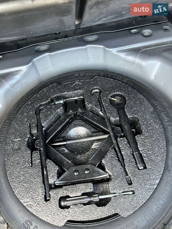 Хэтчбек Kia Ceed 2011 в Черновцах