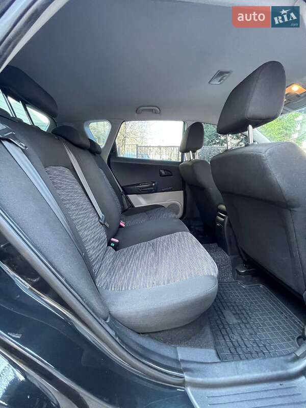 Хэтчбек Kia Ceed 2009 в Киеве