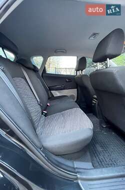 Хэтчбек Kia Ceed 2009 в 